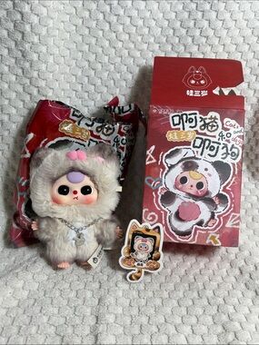 Baby Three Cats & Dogs Vinyl Face Plush Pendant - CAT